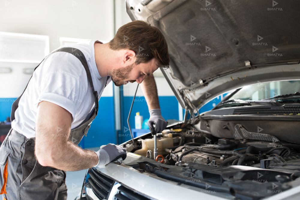 Cлесарный ремонт Chevrolet Evanda в Краснодаре