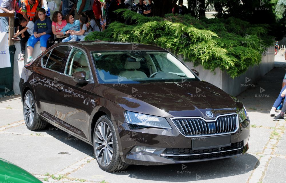 Диагностика бензинового двигателя Škoda Superb в Краснодаре