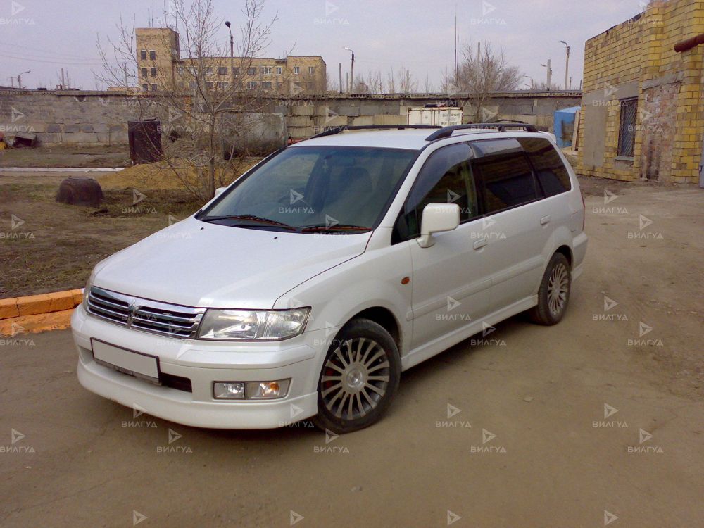 Замена масляного насоса Mitsubishi Chariot в Краснодаре