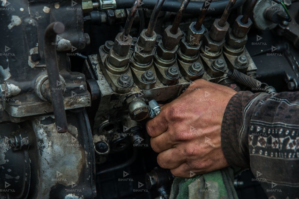 Замена погружного топливного фильтра Toyota в Краснодаре